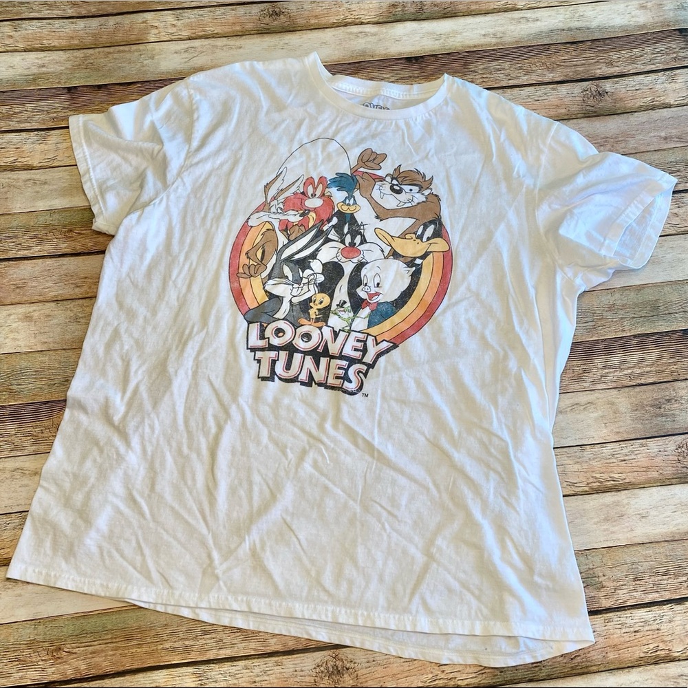 Looney Tunes Graphic TShirt